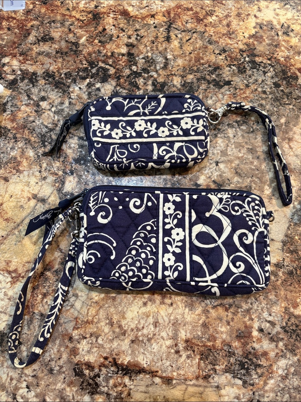 Vera Bradley Twirley Bird Navy Quilted Wristlet Duo